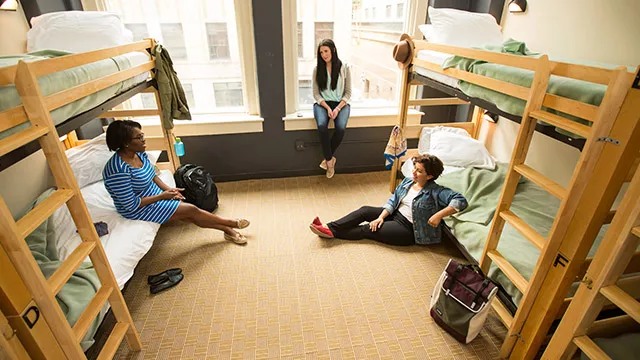 Hostel Adalah Versi Murahnya Hotel, Simak Bedanya! Apa Itu Hostel