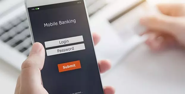 Perbedaan Mobile Banking dengan Internet Banking Perbedaan Mobile Banking dengan Internet Banking