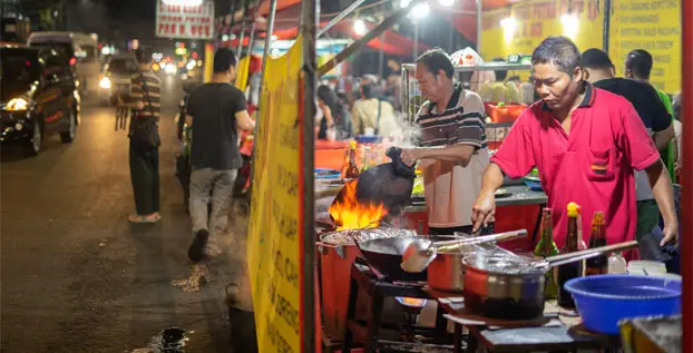 Jualan di Malam Hari Bisa Bikin Sakit Kepala, Begini Cara Atasinya